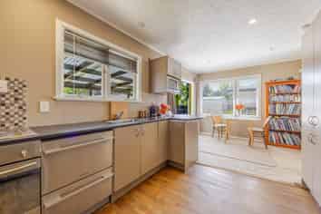 74 Clarence Cox Crescent, Pirimai