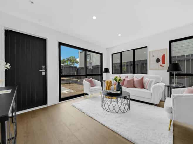 3/525 Massey Road, Mangere