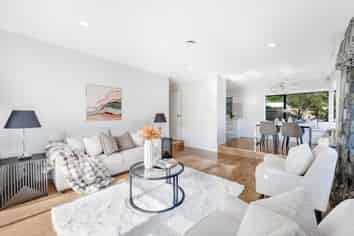 2/9 Bernie Edwards Place, Botany Downs