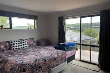 5 Bell Bird Rise, Picton