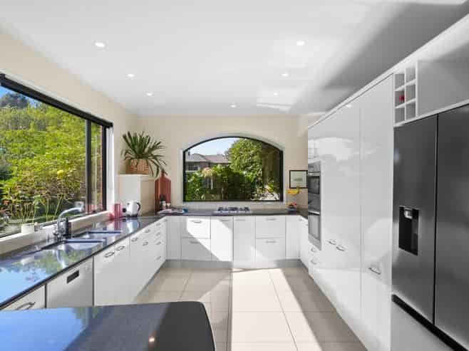 14 Regents Park Drive, Casebrook