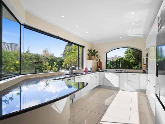 14 Regents Park Drive, Casebrook