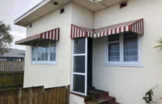 1/ Richardson Road, Mount Roskill