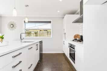 6 Pompallier Lane, Papamoa