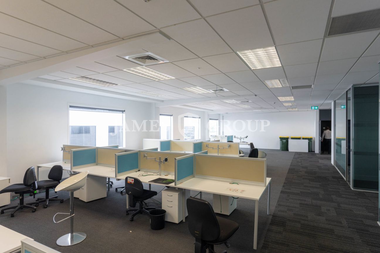 MODERN NEWMARKET WORKSPACE WITH SECURE PARKING - Fler