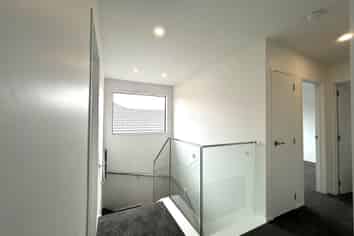 3/ Great South Road, Papatoetoe