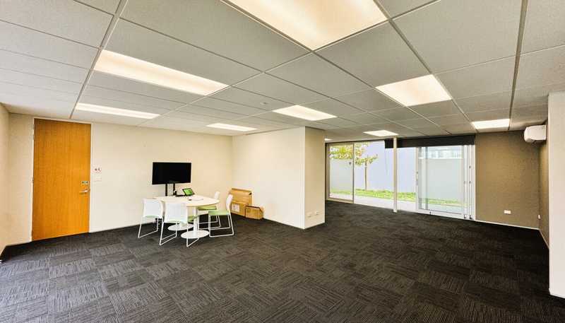 9H Sir Gil Simpson Drive, Burnside
