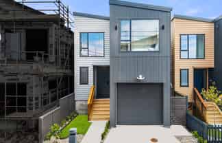 102B Te Oneroa Way, Long Bay