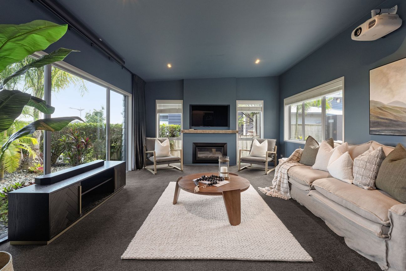 High Spec Haven - Vista 5