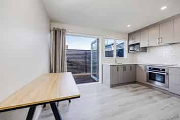 2/113 Maich Road, Manurewa