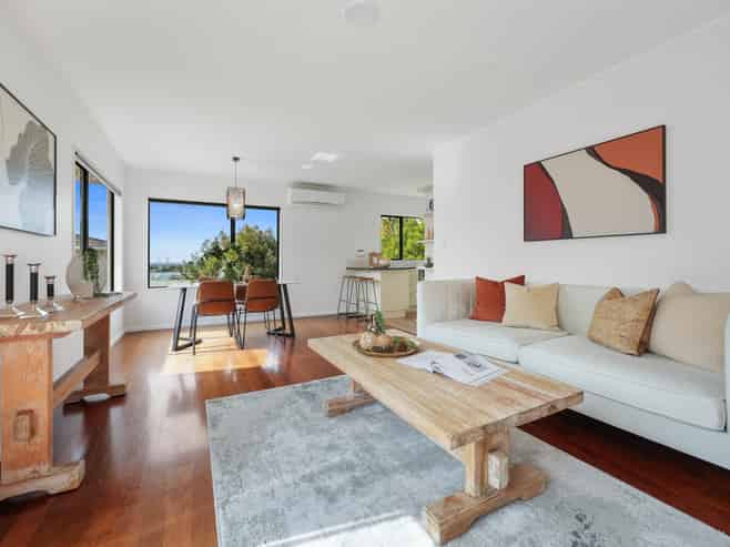 11 Breenagh Place, Massey