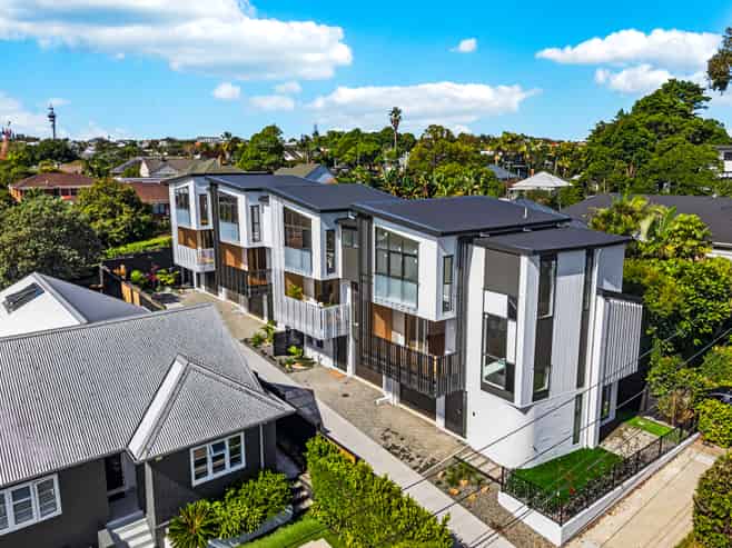2&3/ 5 Parawai Crescent, Ponsonby