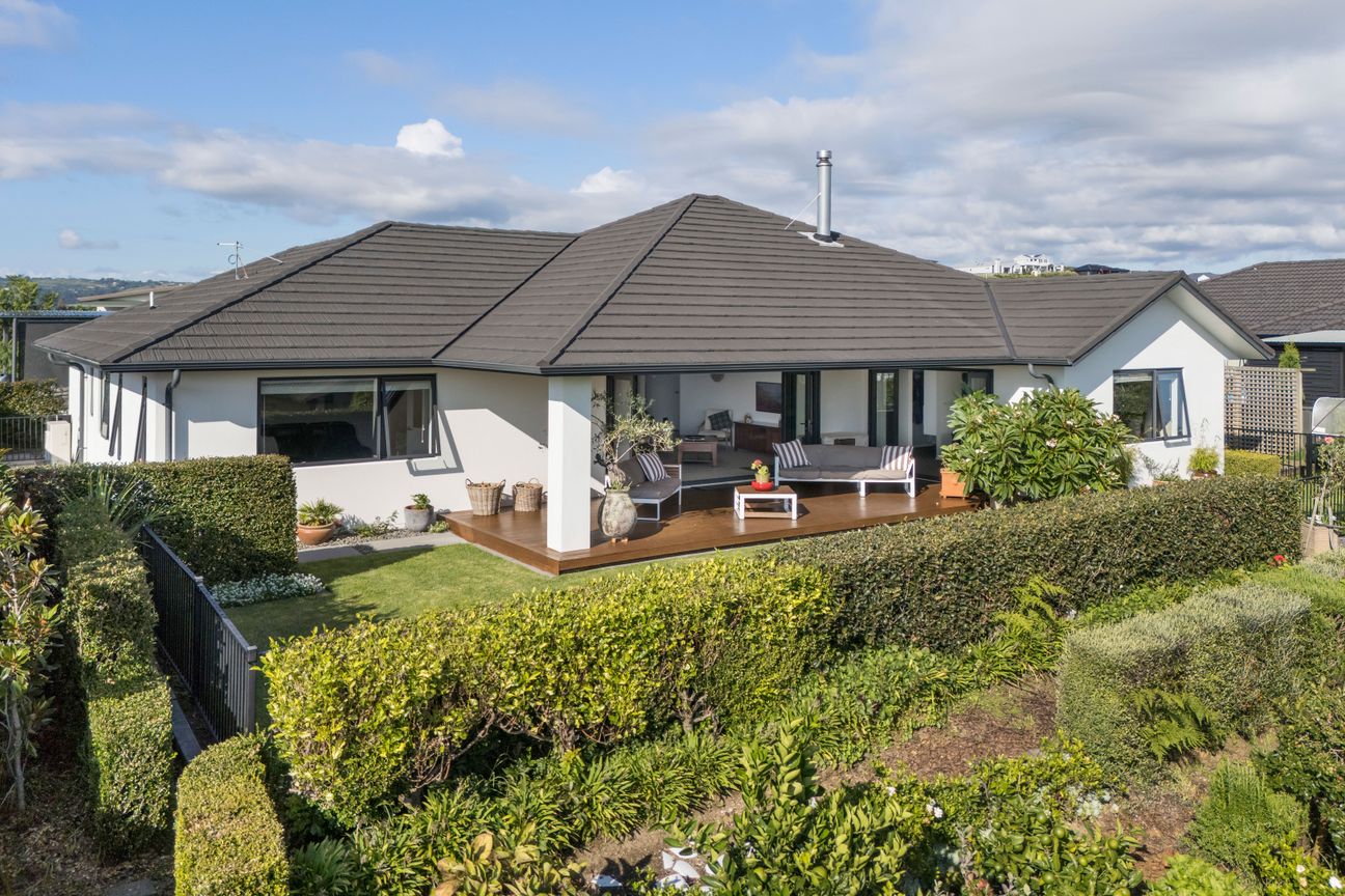 Premium Coastal Living with Boat Parking - Fler