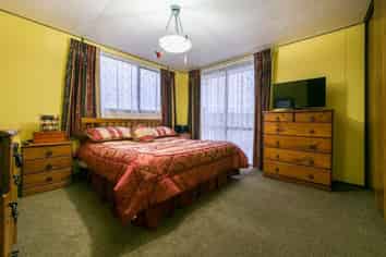 84 Captain Scott Road, Glen Eden