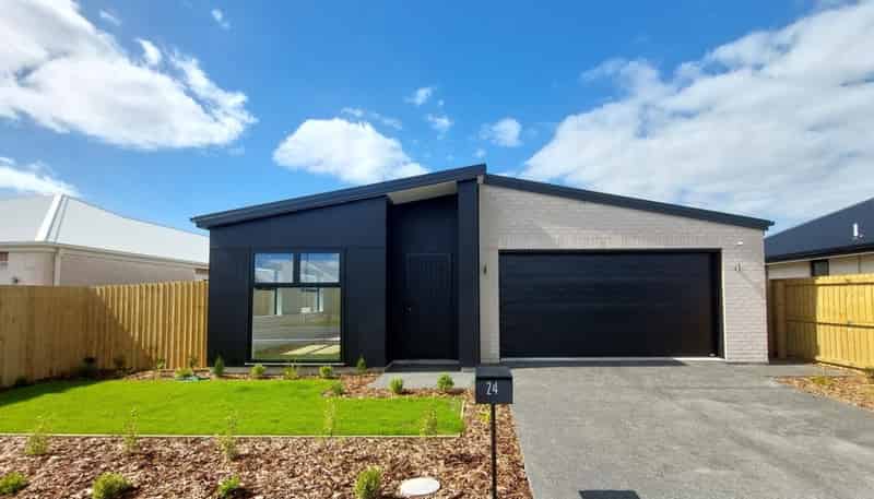 24 John Gibb Street, Belfast