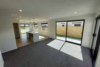 24 John Gibb Street, Belfast