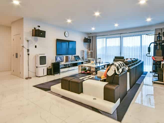 14 Henriette Place, The Gardens