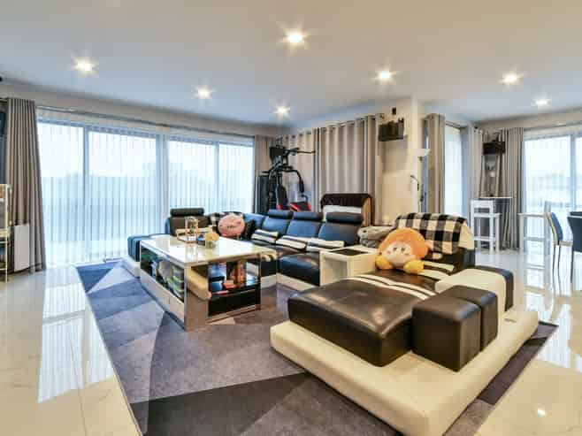 14 Henriette Place, The Gardens