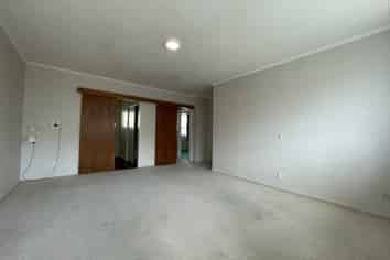 2/105 Heretaunga Street, Palmerston North