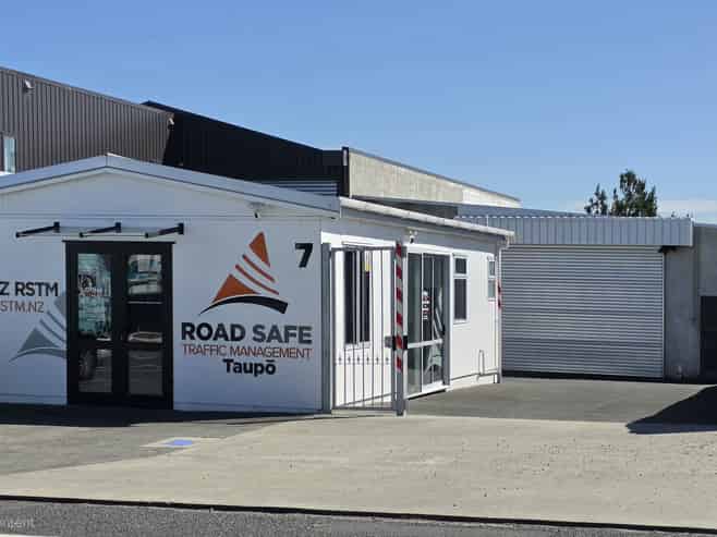 High-stud workshop with quality office