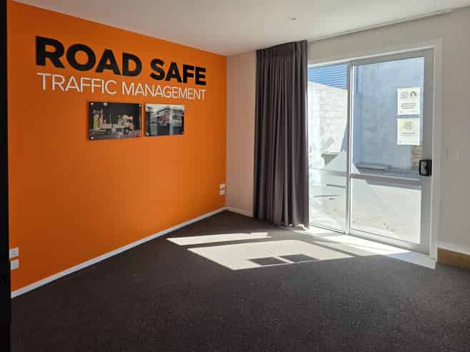 High-stud workshop with quality office