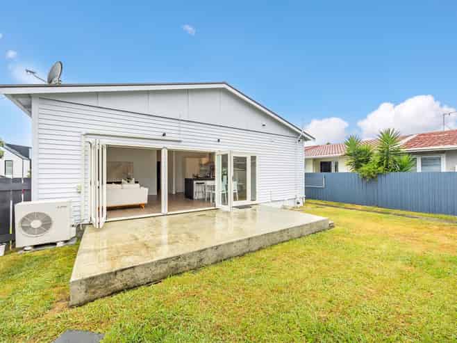 146 Point Chevalier Road, Point Chevalier