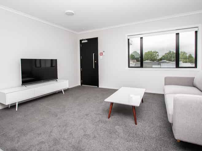 204/17 Vialou Street, Hamilton Central