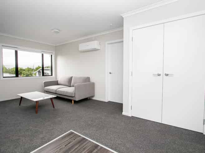 204/17 Vialou Street, Hamilton Central