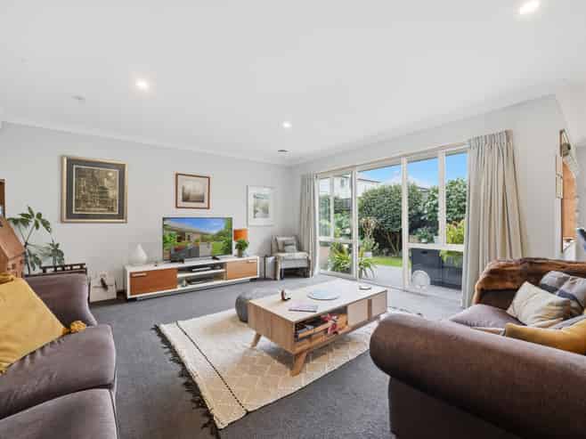 111a Geraldine Street, Edgeware