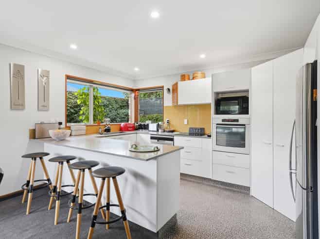 111a Geraldine Street, Edgeware