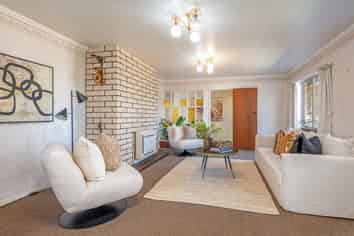 61 Terry Crescent, Milson