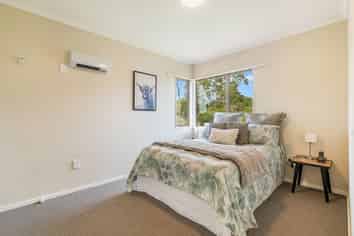 8 Elder Place, Massey