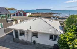 7 Sunset Parade, Plimmerton