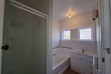 84 Wharenui Road, Riccarton