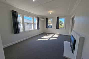 84 Wharenui Road, Riccarton