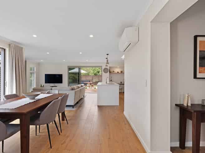 57 Verdeco Boulevard, Lincoln