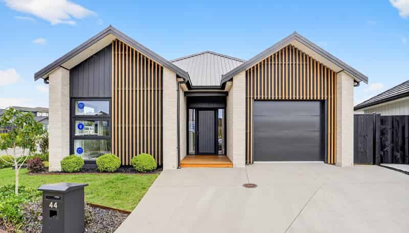 44 Arohaina Avenue, Karaka