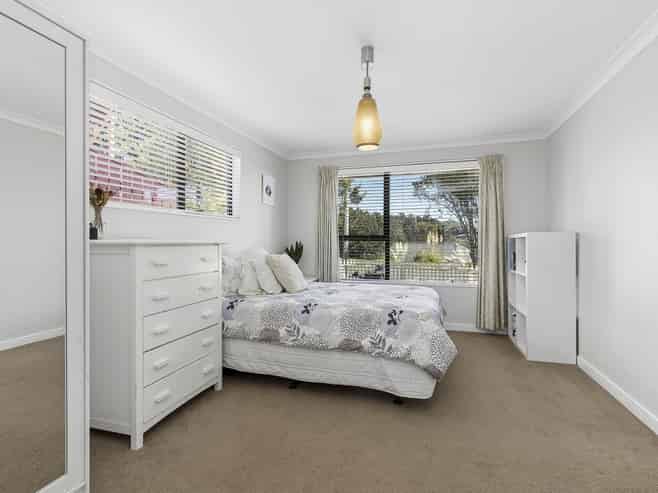 71 Leeward Drive, Whitby