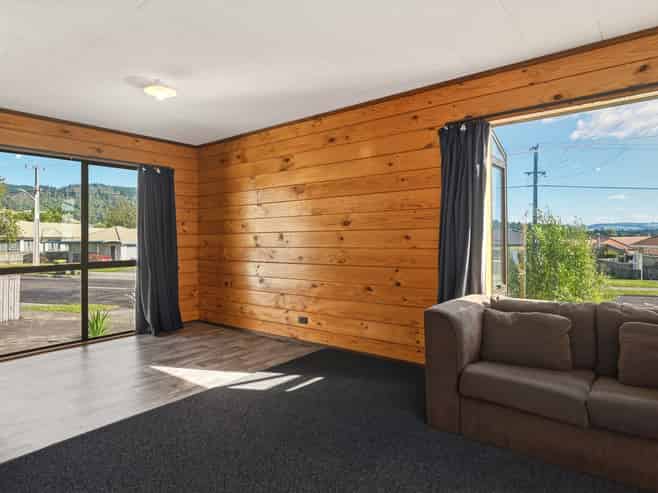 34B Basley Road, Owhata