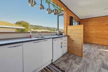 34B Basley Road, Owhata