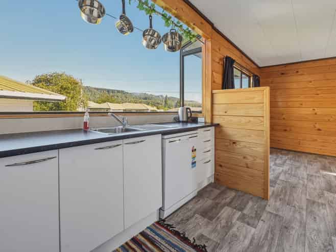 34B Basley Road, Owhata