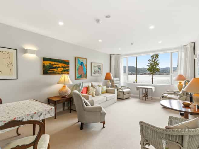 1B/236 Oriental Parade, Oriental Bay