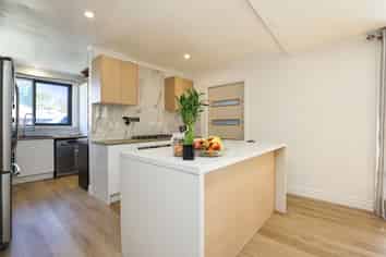 27 Oak Grove, Ashburton