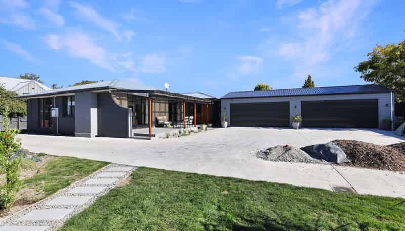 27 Oak Grove, Ashburton
