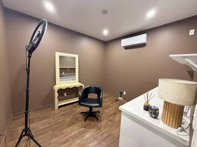 Functional retail space with hair salon fit out