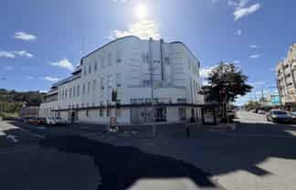 FOR LEASE – Prime Retail or Office Space