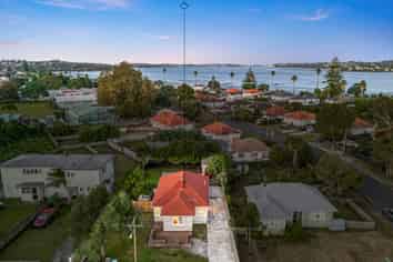 25 Alamein Road, Panmure