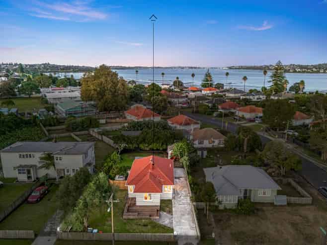 25 Alamein Road, Panmure