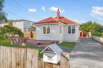 25 Alamein Road, Panmure