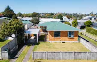20 Linton Crescent, Matua